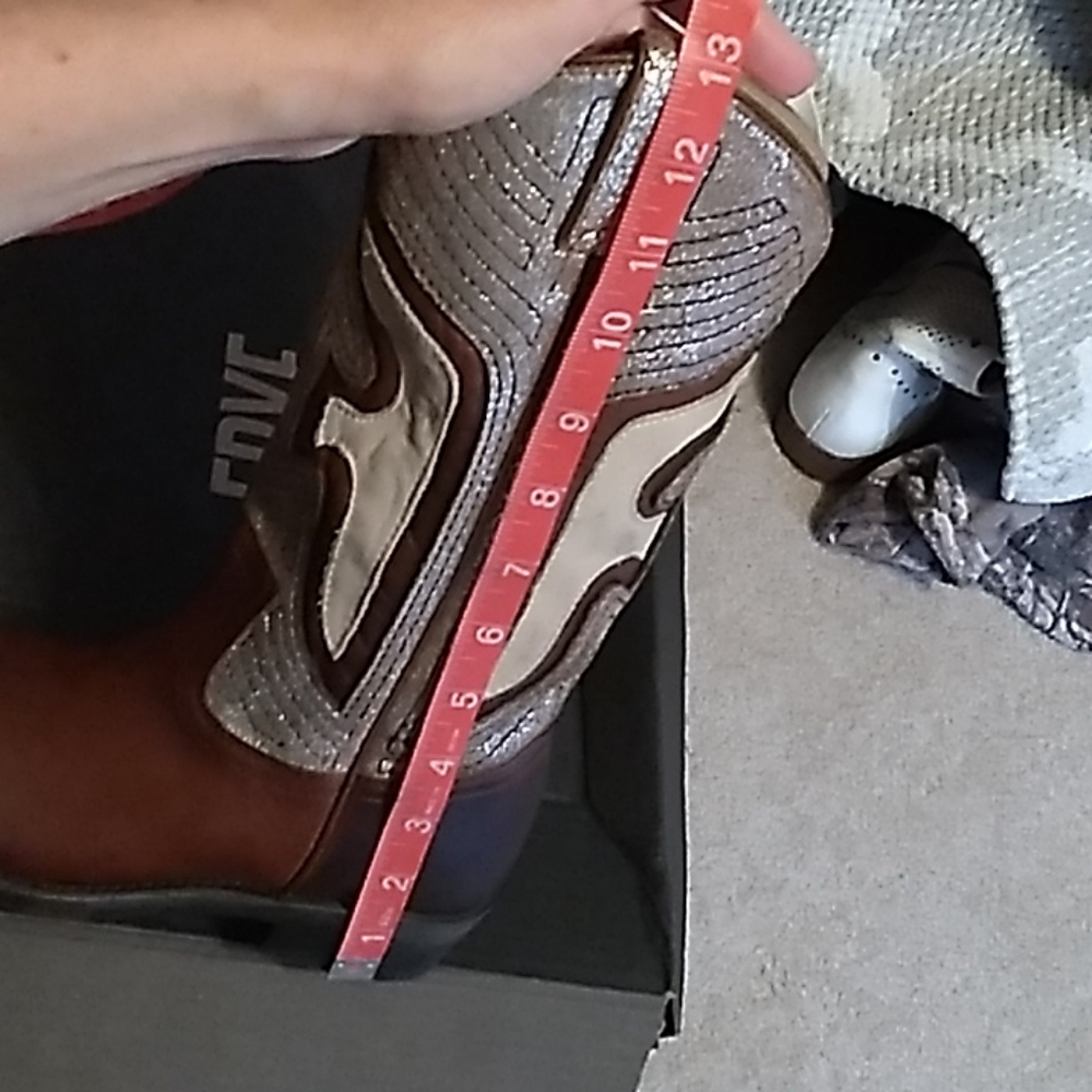 ❤️💐⚡️NIB Women's Frye Billy brown tan boots size 6❤️💐⚡️ - Picture 9 of 16